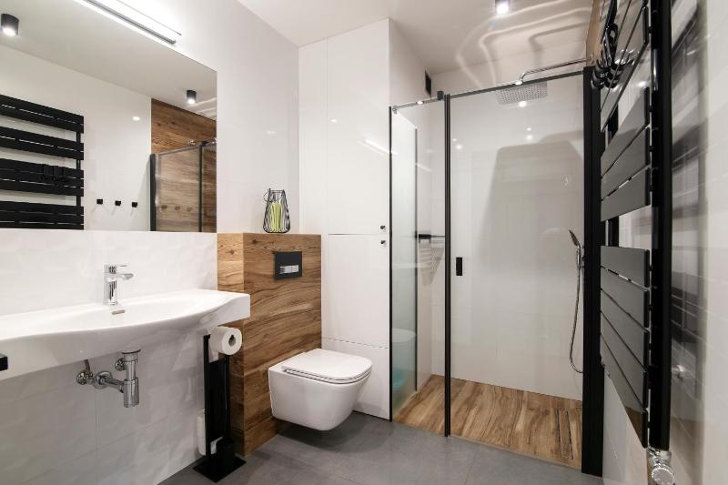 One-Bedroom Apartment image 3