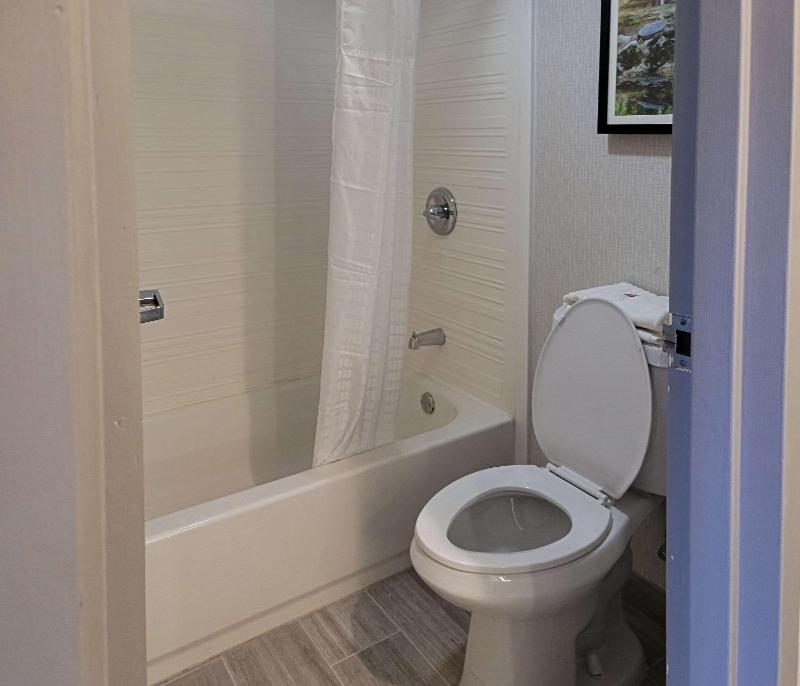 Standard King Room - Non-Smoking  image 2