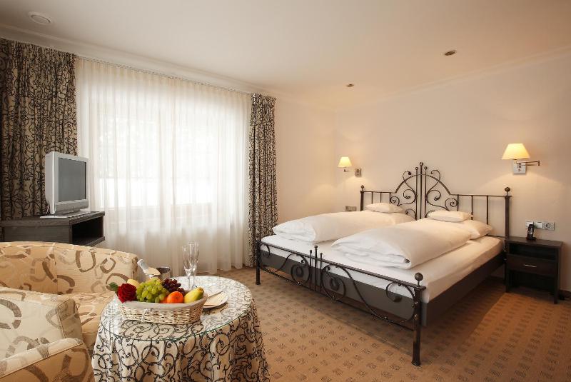 Double Room image 2