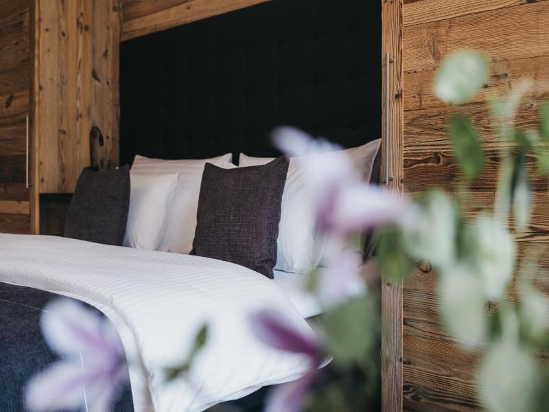 Standard Double Room image 4