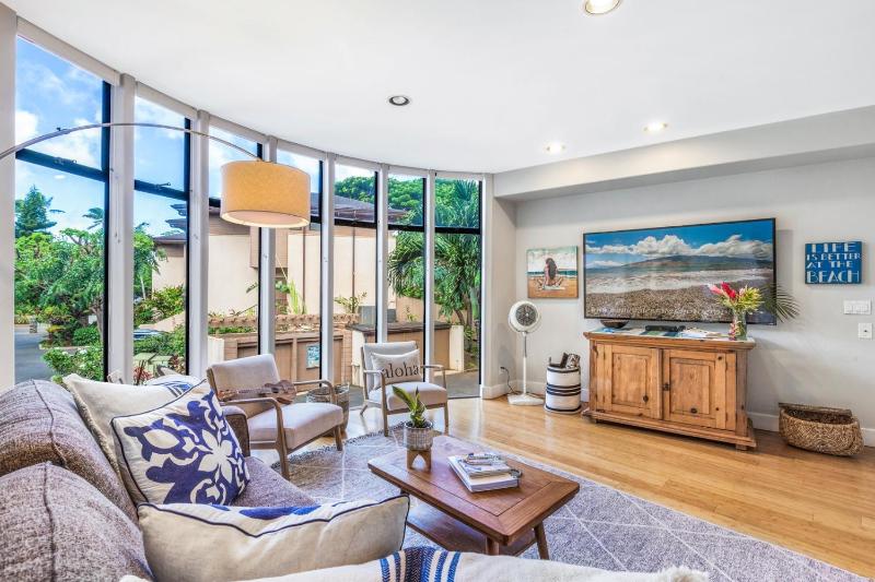 Three-Bedroom Townhouse image 1