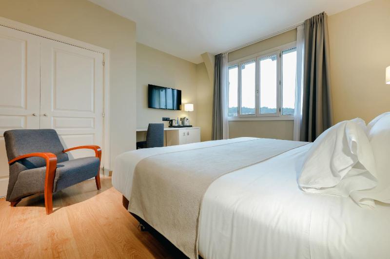 Superior Double Room image 3