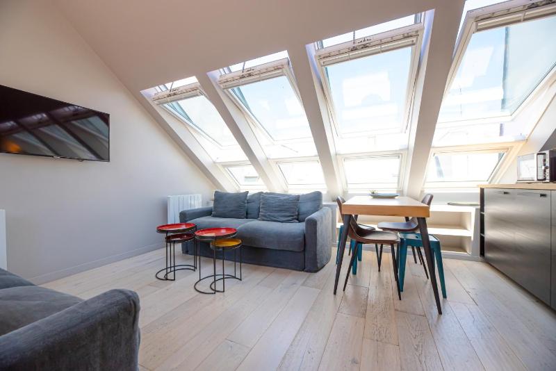 Apartment with Terrace image 3