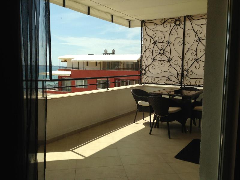 Heaven Lux Apartments - image 5