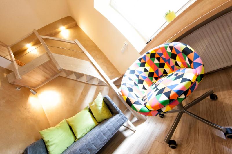 Four-Bedroom Apartment (10 Adults) image 3