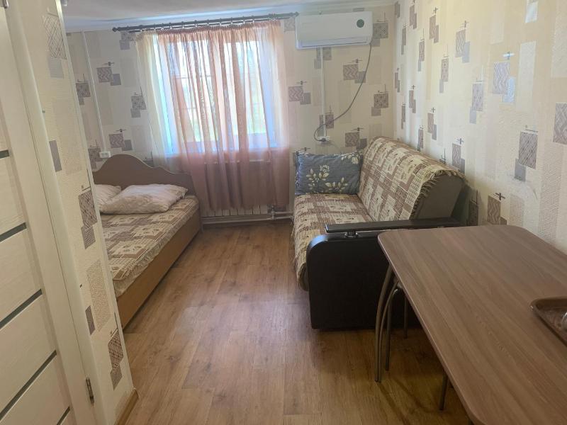 Classic Quadruple Room image 2