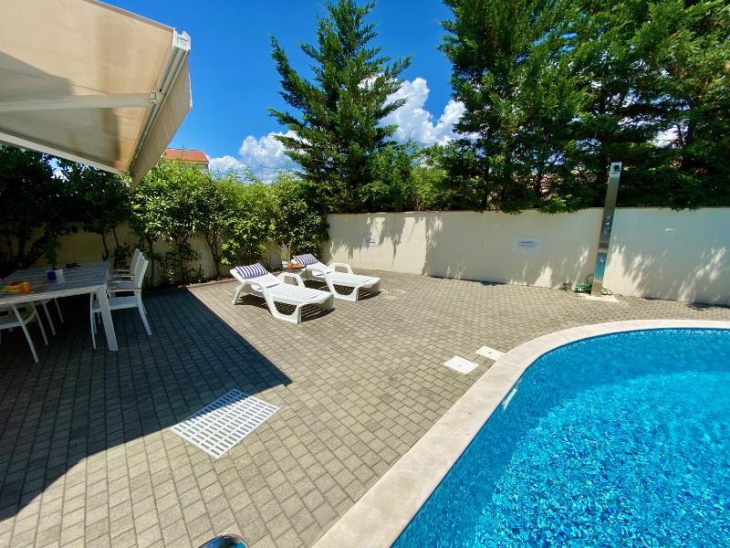 Private pool and Mediterranean garden apt Mia - image 25