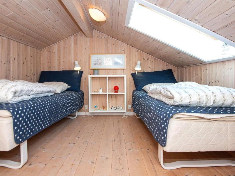 Three-Bedroom Holiday Home  image 2