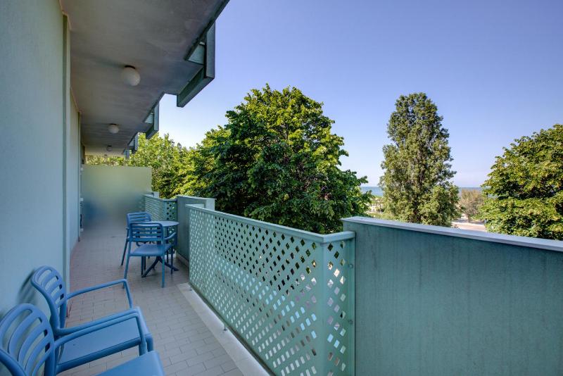 Standard Single Room with Sea View image 3