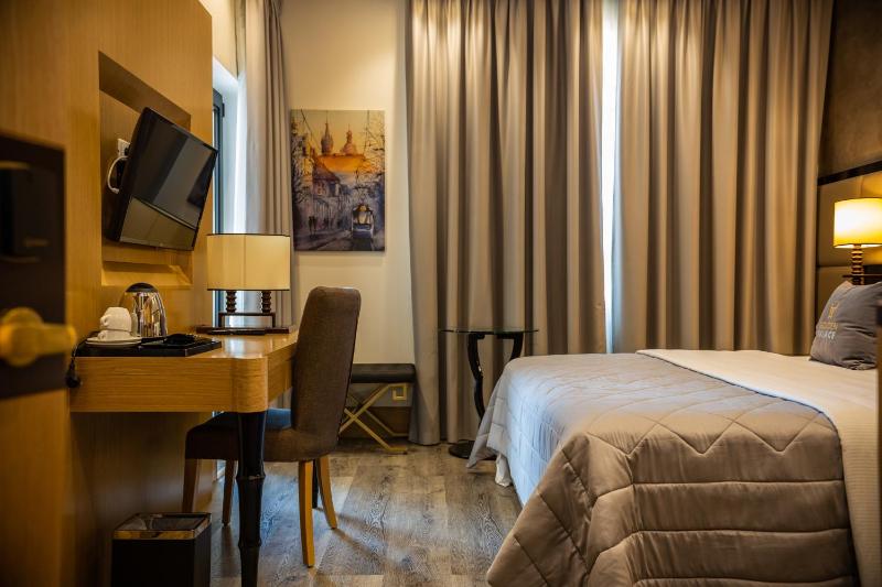 Hotel Golden Palace - image 14