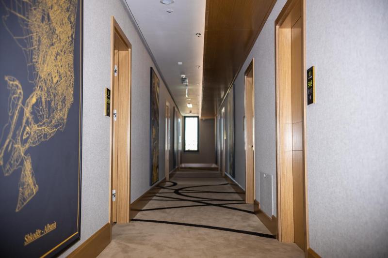 Hotel Golden Palace - image 2