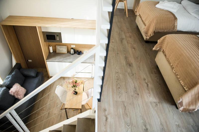 FRIENDS RESIDENCE Apartments - image 12