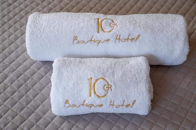 Executive Suite Rhodes with Hot Tub image 2