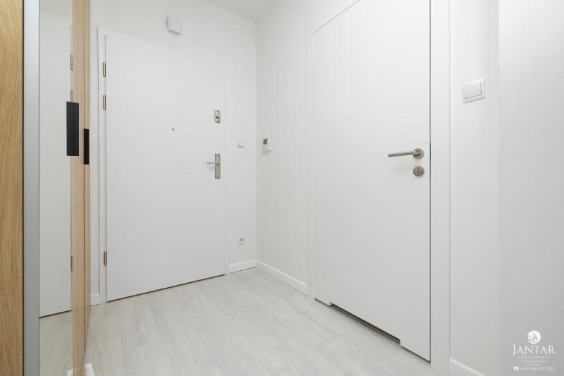 Studio Apartment image 2