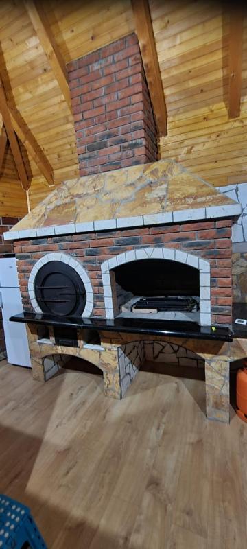 Three-Bedroom Chalet image 4