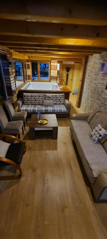 Three-Bedroom Chalet image 3