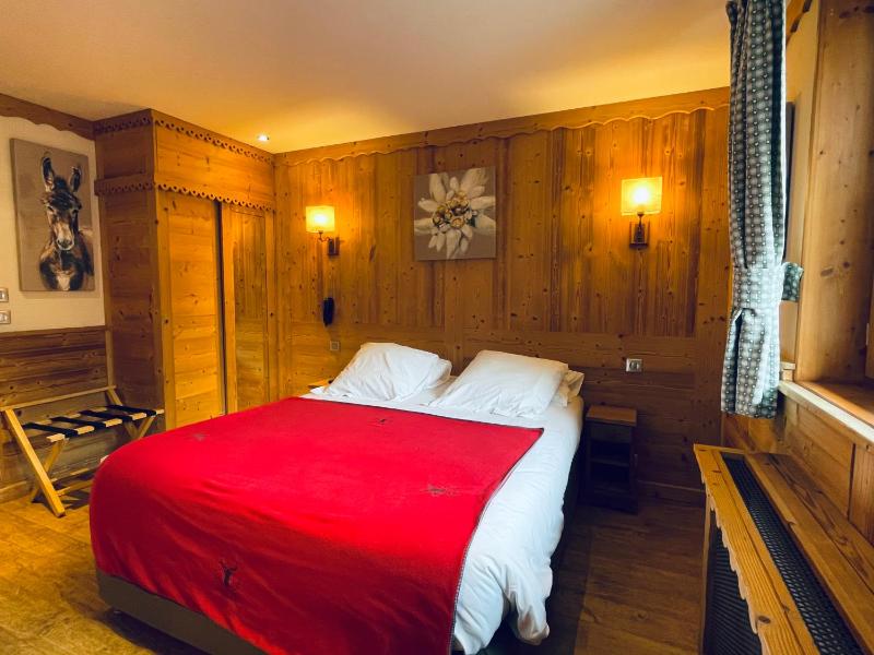 Standard Double Room image 4