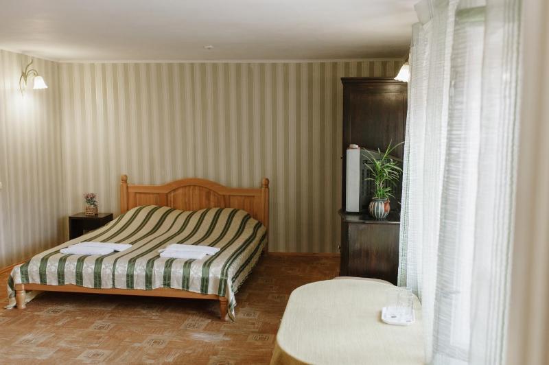 Standard Triple Room image 3