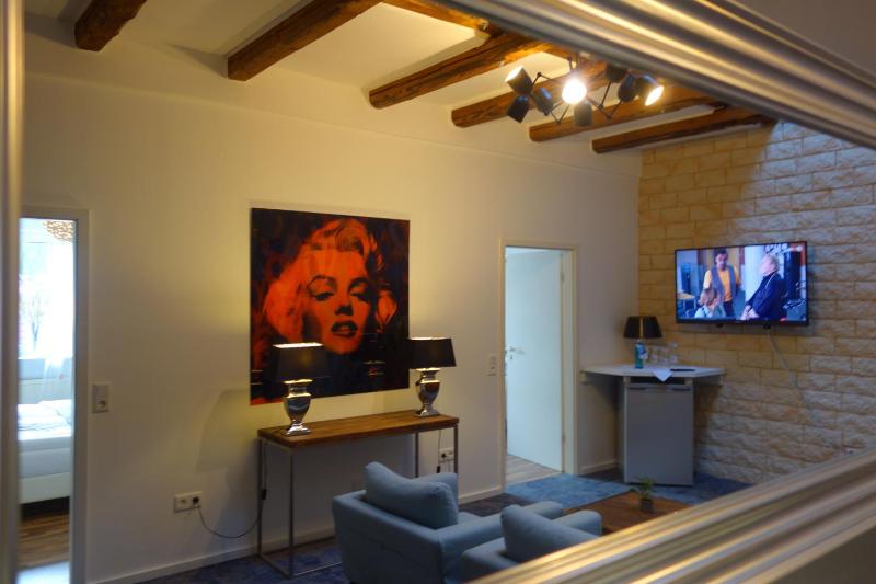 Studio with Garden View image 3