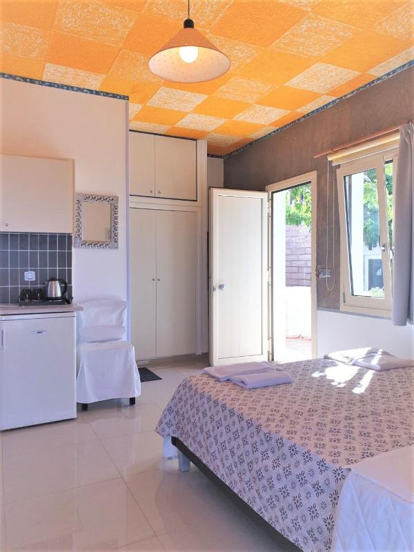 Classic Triple Room image 3