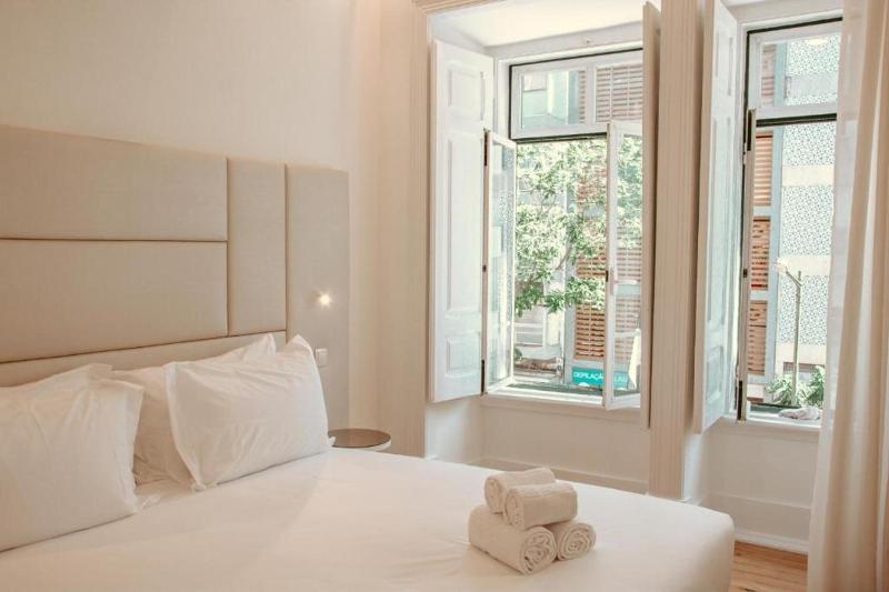 Premium King Room image 1