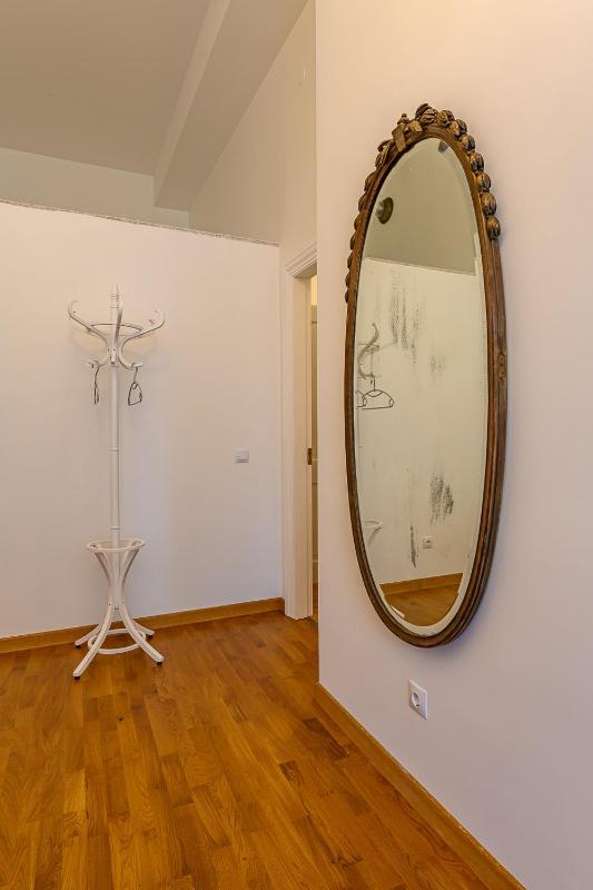 Komodora nams - image 32