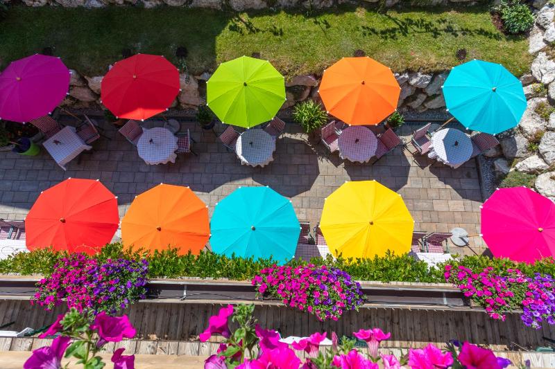 Double Room with Balcony image 4