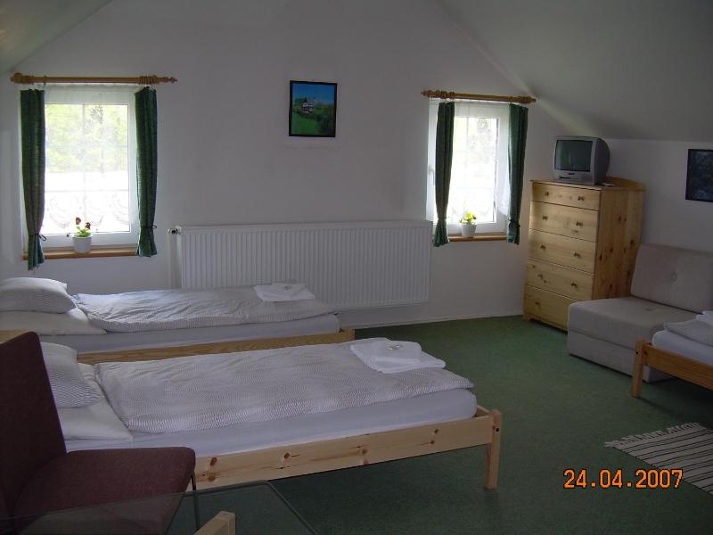 Triple Room with Mountain View image 2