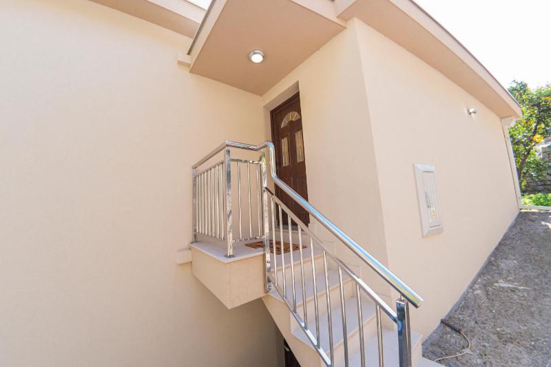 Summer home Morinj - image 14