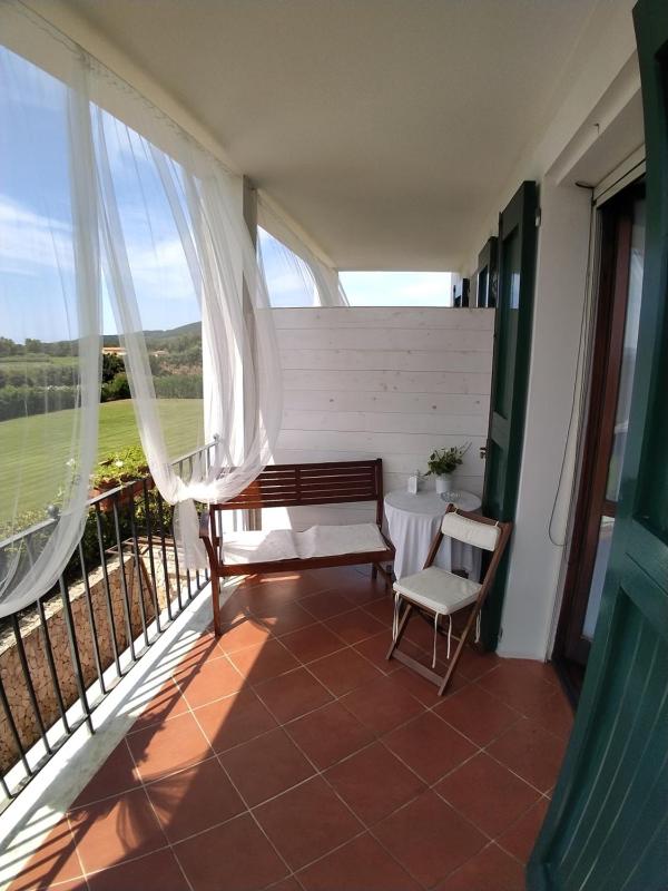Deluxe Double Room with Balcony image 4