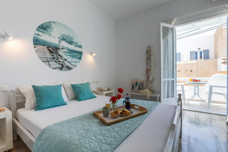 Studio Apartment image 1