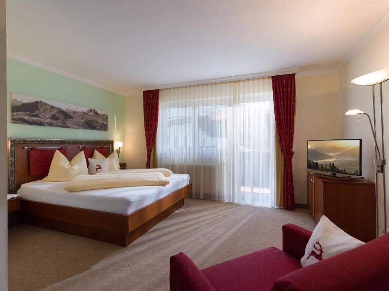 Deluxe Suite image 2