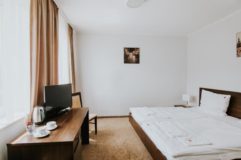 Double or Twin Room image 1