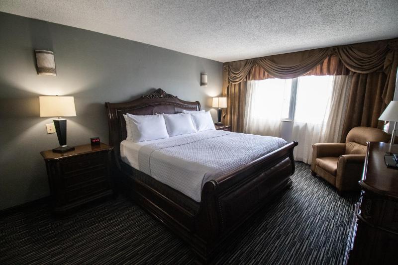 Executive King Room - Non-Smoking image 2