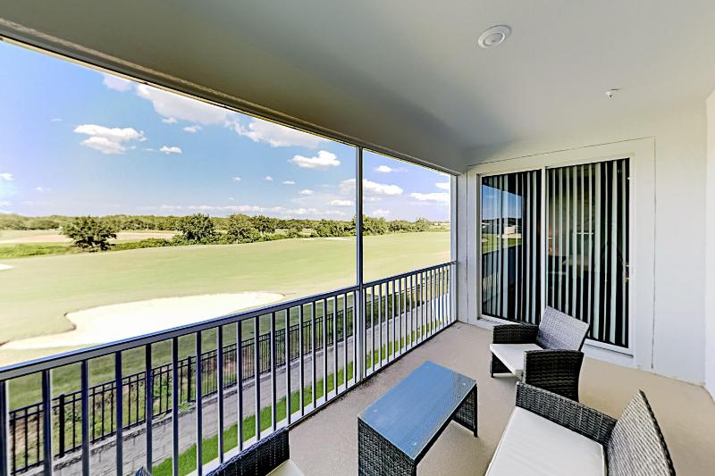 Three-Bedroom Townhouse image 3