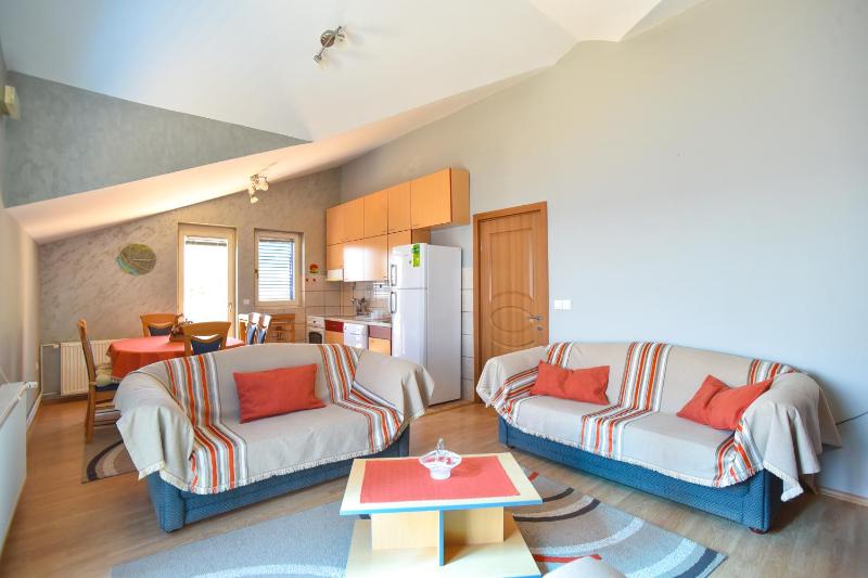 Comfort Two-Bedroom Apartment image 4