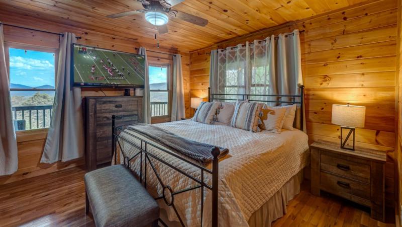 Dream Come True - Mountain View | Hot Tub | Air Hockey | Screened Porch | Fire Pit - image 11