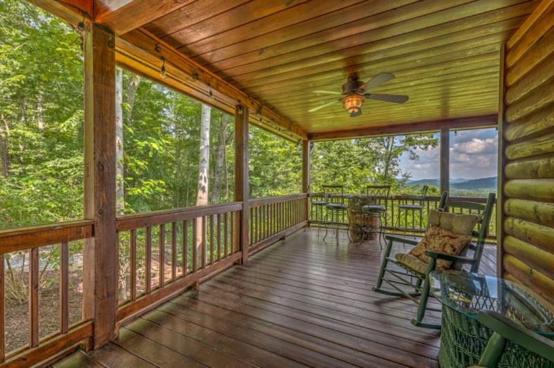 Dream Come True - Mountain View | Hot Tub | Air Hockey | Screened Porch | Fire Pit - image 9