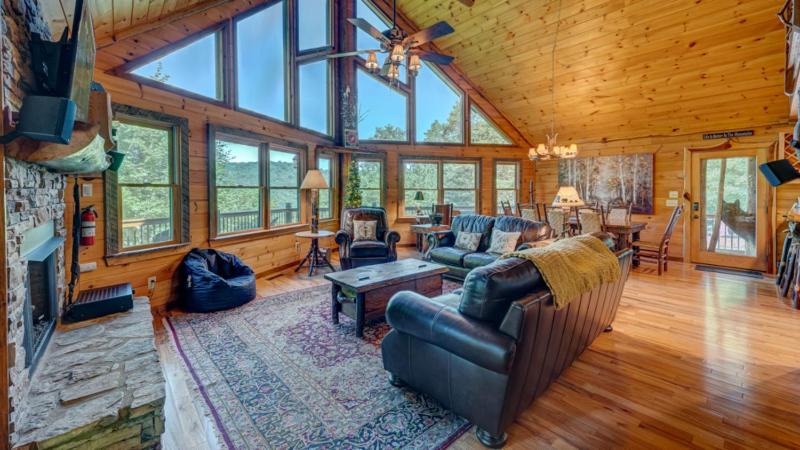 Sunshine Daydream - Mountain View | Hot tub | Pool table | Foosball | Fire Pit - image 39