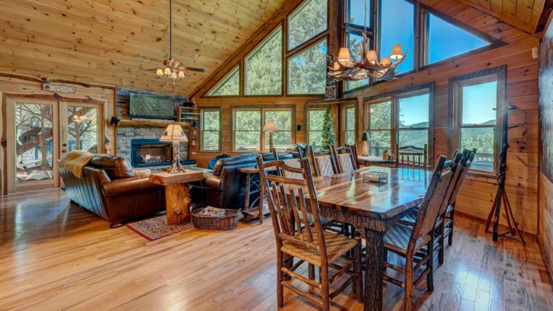 Sunshine Daydream - Mountain View | Hot tub | Pool table | Foosball | Fire Pit - image 2