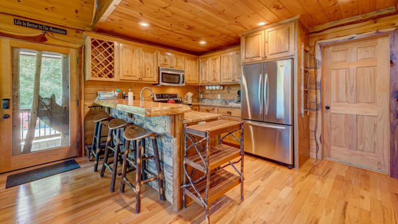 Sunshine Daydream - Mountain View | Hot tub | Pool table | Foosball | Fire Pit - image 18