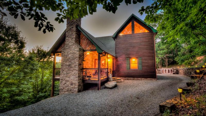 Sunshine Daydream - Mountain View | Hot tub | Pool table | Foosball | Fire Pit - image 12
