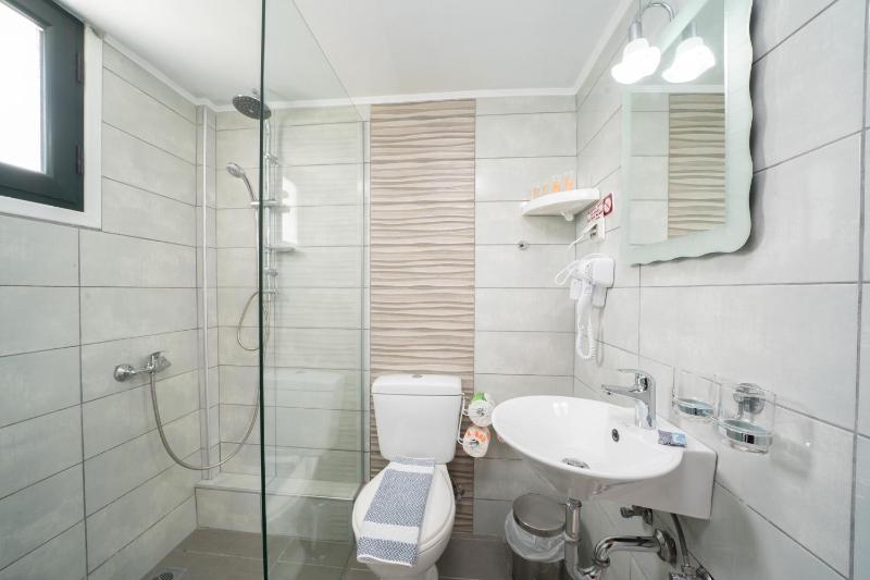 Double Room image 2