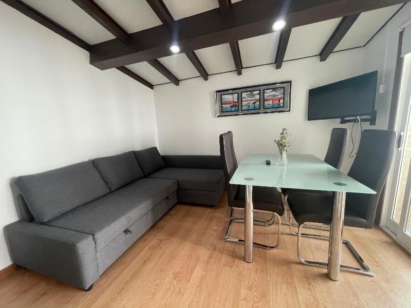 Apartamentos Miramar Playa - image 15