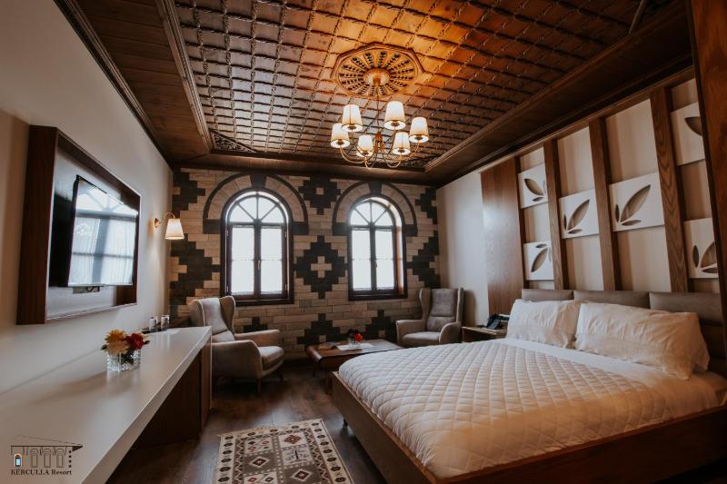 Double Room image 4