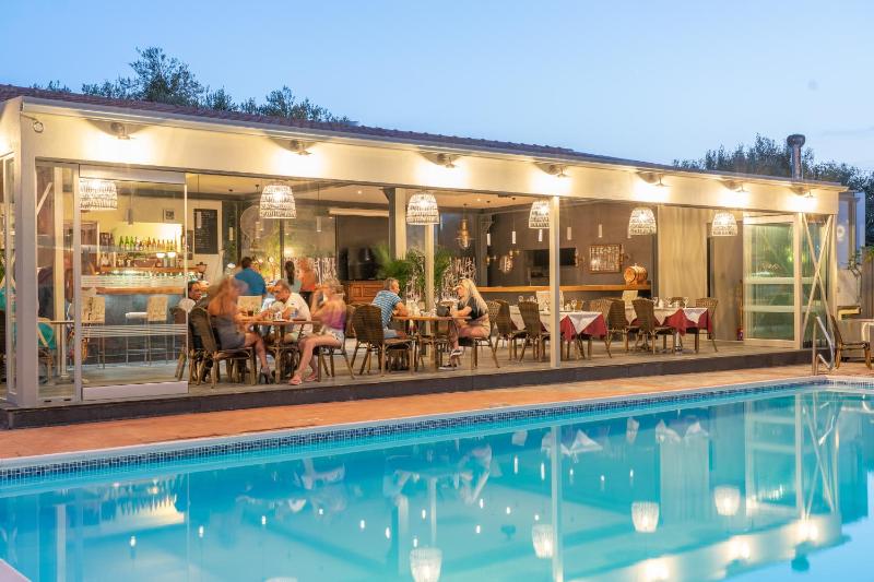Makris Yialos Apartments - image 25