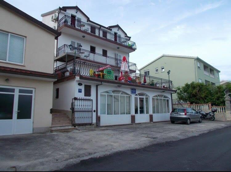 Villa Pandza Images