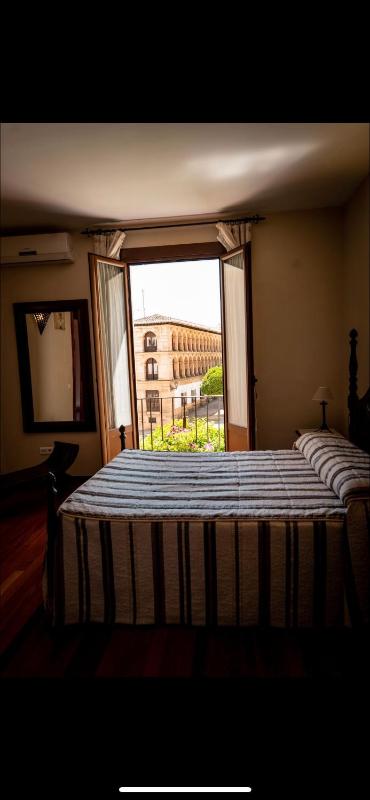 Deluxe Apartment image 1