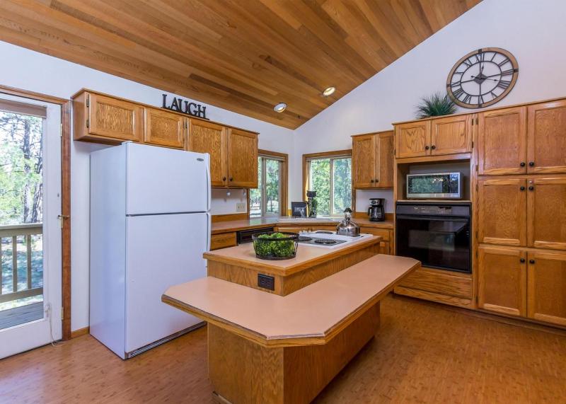 Three-Bedroom House image 2