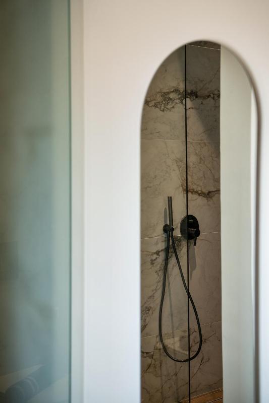Petit Room with Balcony and Sea View image 4